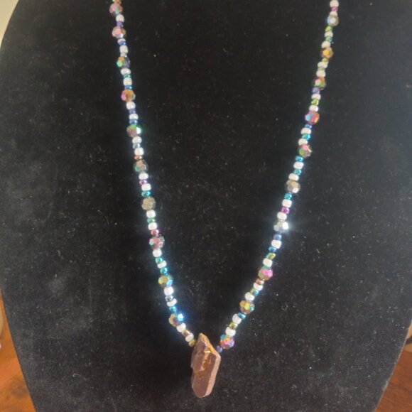 Purple iridescent necklace - Picture 2 of 6
